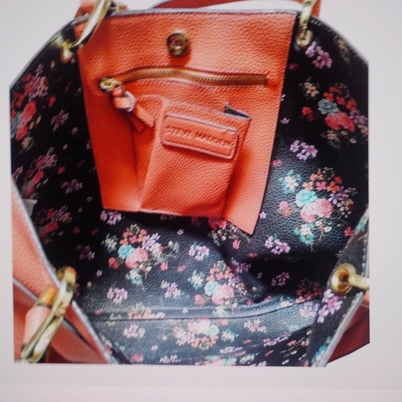 Steve Madden 2 Bag Tote Set - Picture 4 of 16